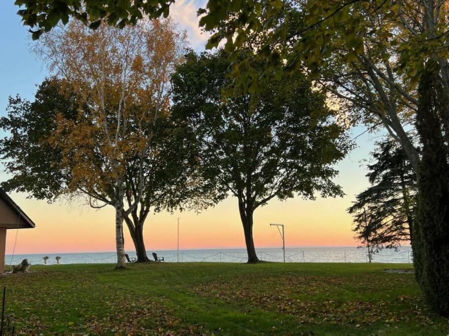 Beach House In Niagara Wainfleet Eksteriør bilde