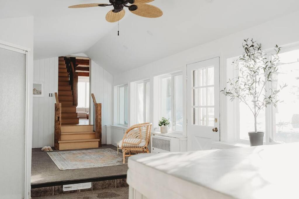 Beach House In Niagara Wainfleet Eksteriør bilde