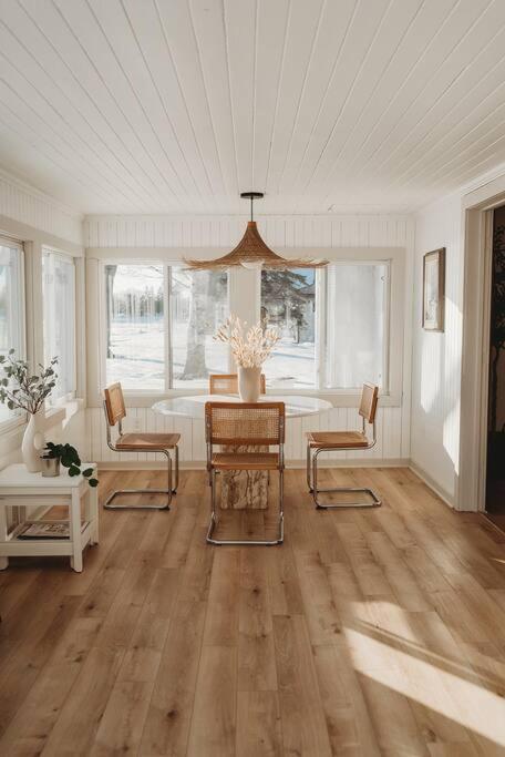 Beach House In Niagara Wainfleet Eksteriør bilde
